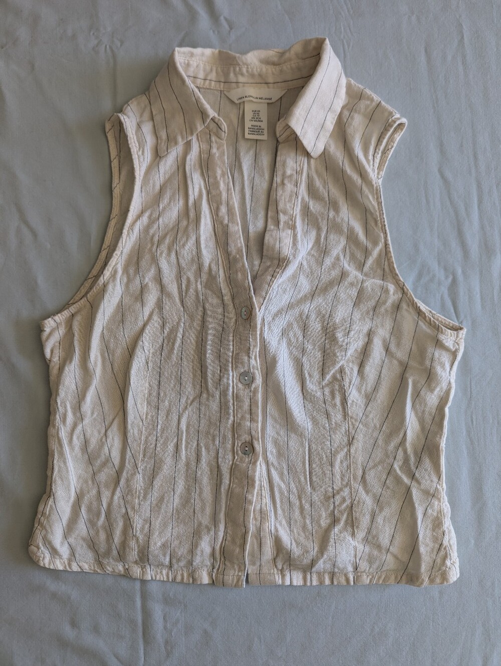 Linen Blend Pinstripe Sleeveless Button Up Shirt - Picture 7 of 11
